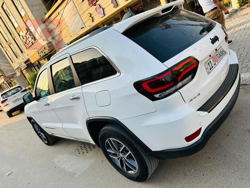 جيب جراند شيروكي